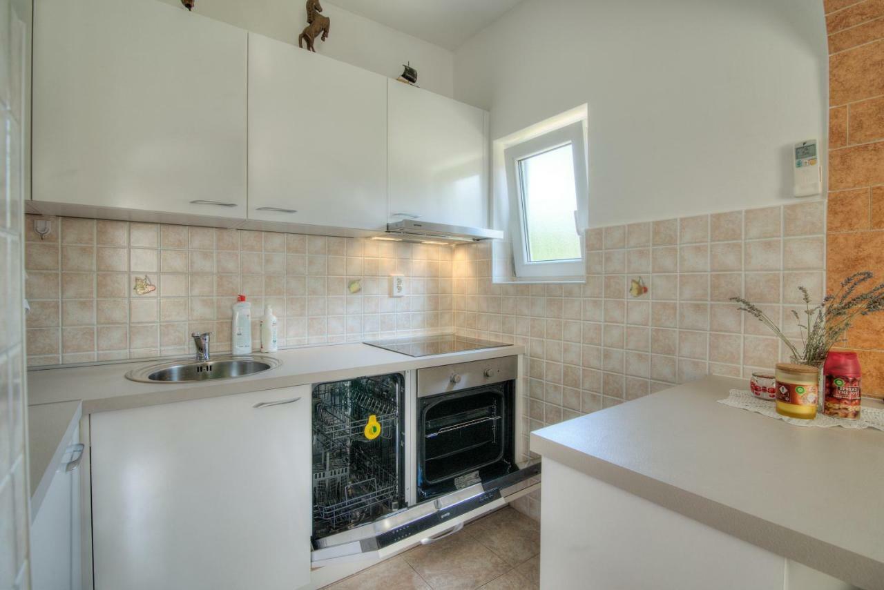 Apartment Marijanka Сень Экстерьер фото